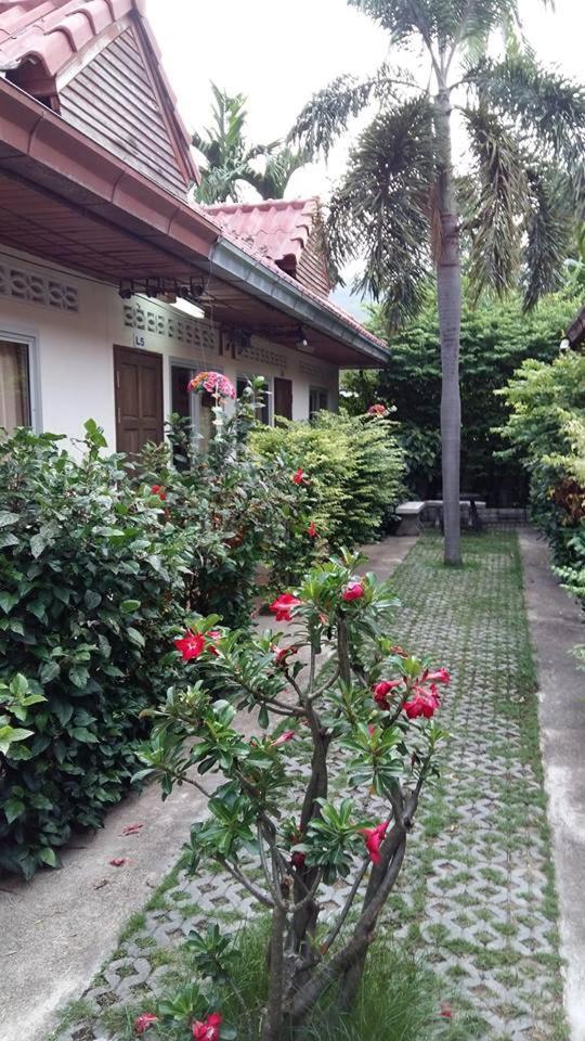 Saver Guesthouse Pantai Chaweng Luaran gambar