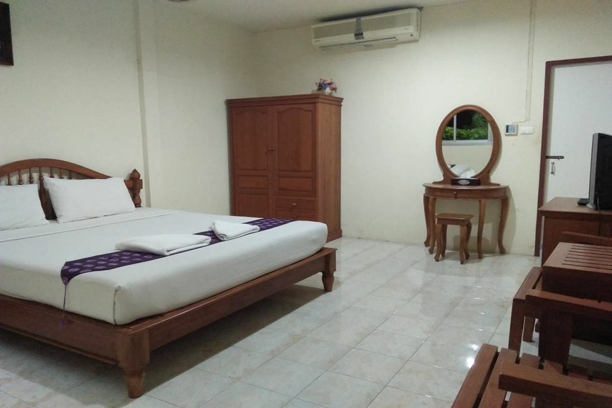 Saver Guesthouse Pantai Chaweng Luaran gambar