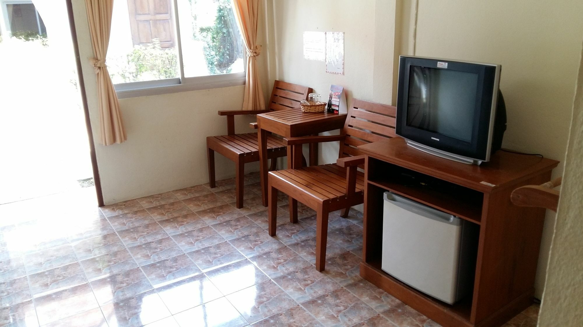 Saver Guesthouse Pantai Chaweng Luaran gambar